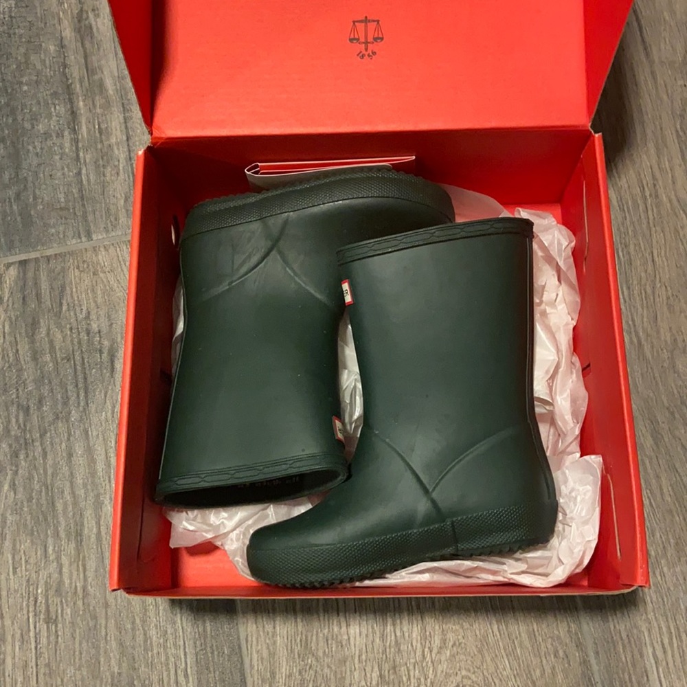 Green hunter rainboots